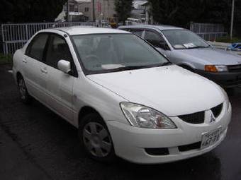 2003 Mitsubishi Lancer Cedia Pictures