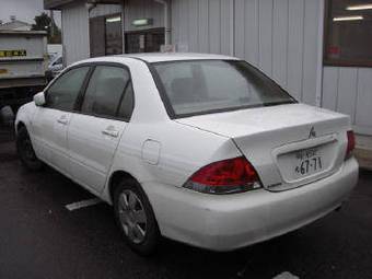 2003 Mitsubishi Lancer Cedia Photos