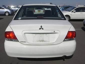 2003 Mitsubishi Lancer Cedia Pictures