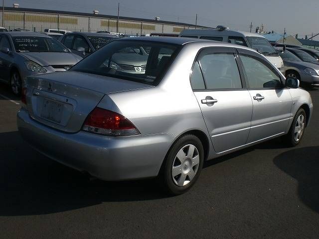 2004 Mitsubishi Lancer Cedia