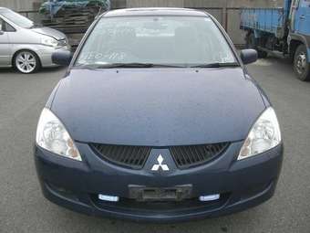 2004 Mitsubishi Lancer Cedia Pictures