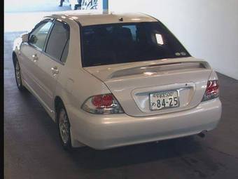 2004 Mitsubishi Lancer Cedia Pictures