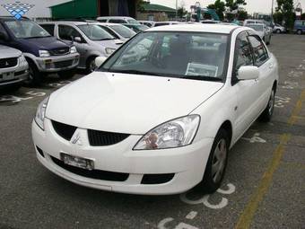 2004 Mitsubishi Lancer Cedia Photos