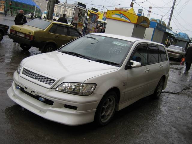 2000 Mitsubishi Lancer Cedia Wagon