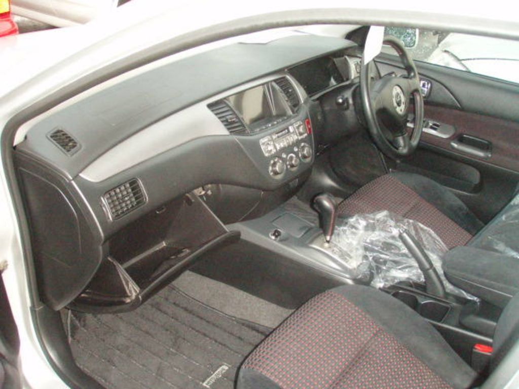 2000 Mitsubishi Lancer Cedia Wagon