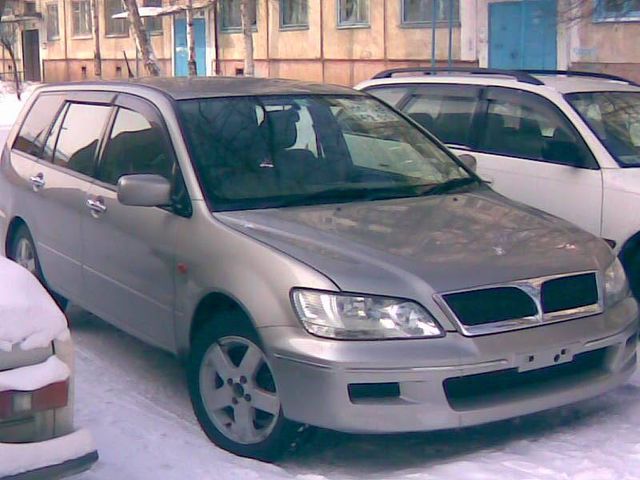 2000 Mitsubishi Lancer Cedia Wagon