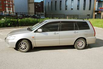 2000 Mitsubishi Lancer Cedia Wagon Photos