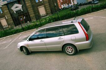 2000 Mitsubishi Lancer Cedia Wagon Photos