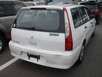 2000 Mitsubishi Lancer Cedia Wagon Photos