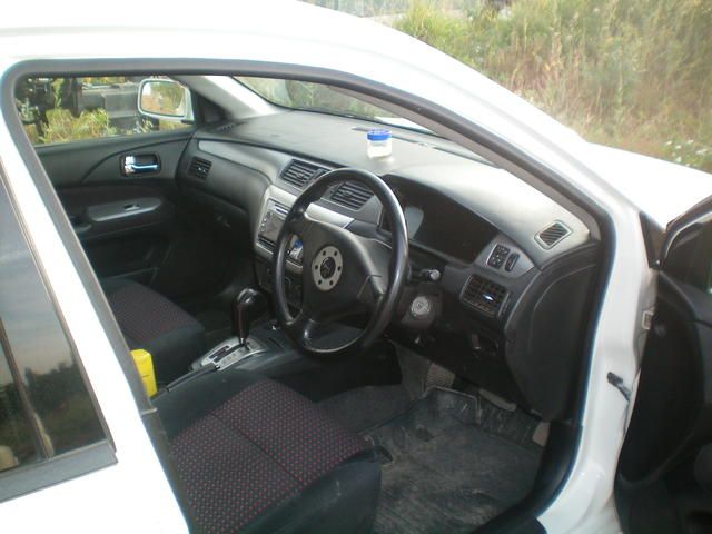 2001 Mitsubishi Lancer Cedia Wagon