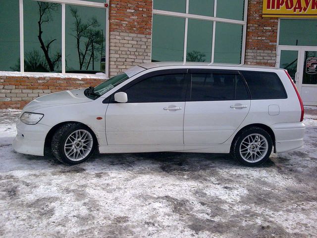 2001 Mitsubishi Lancer Cedia Wagon
