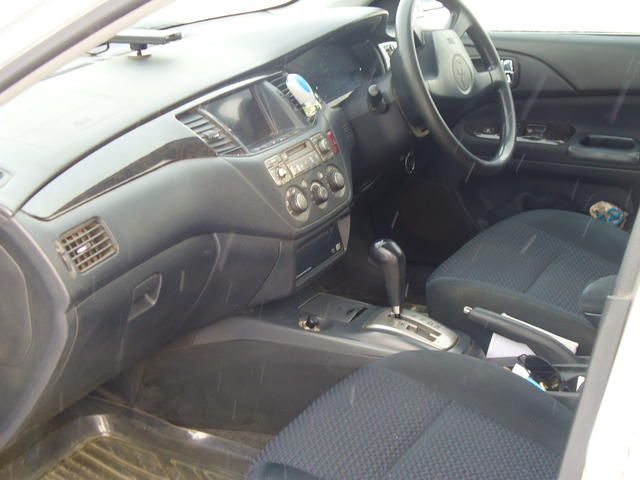 2001 Mitsubishi Lancer Cedia Wagon