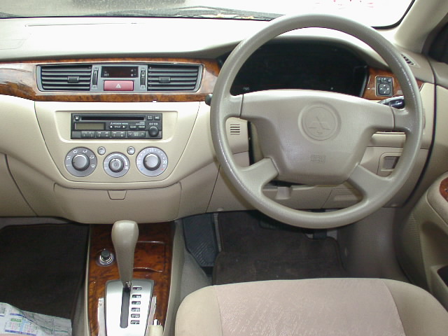 2001 Mitsubishi Lancer Cedia Wagon Photos