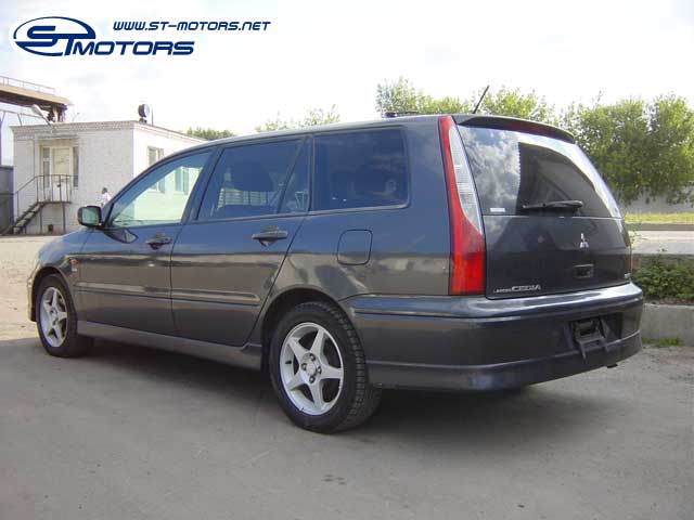 2001 Mitsubishi Lancer Cedia Wagon Photos