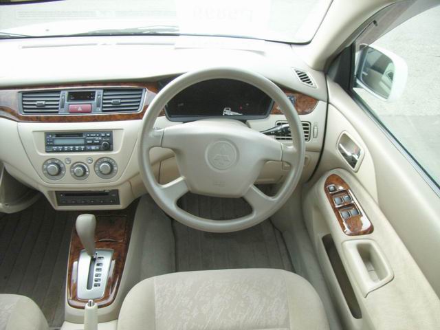 2001 Mitsubishi Lancer Cedia Wagon Photos