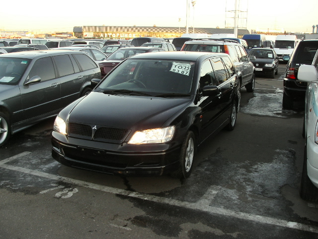 2001 Mitsubishi Lancer Cedia Wagon Images