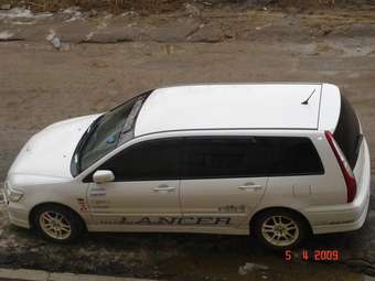 2001 Mitsubishi Lancer Cedia Wagon Images