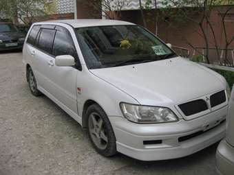 2001 Mitsubishi Lancer Cedia Wagon Pictures