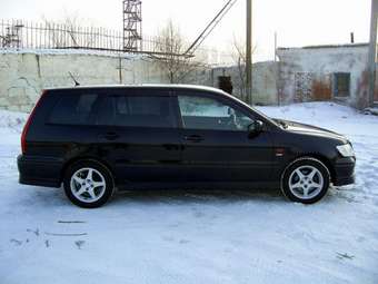 2001 Mitsubishi Lancer Cedia Wagon Images