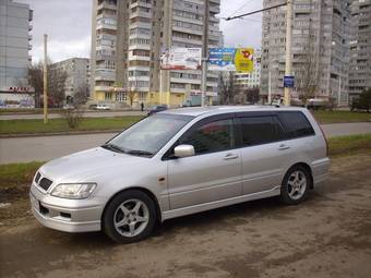 2001 Mitsubishi Lancer Cedia Wagon Photos