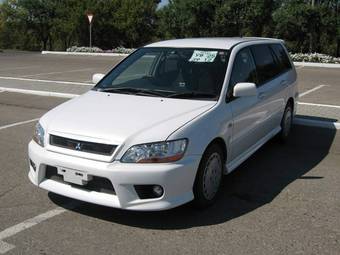 2001 Mitsubishi Lancer Cedia Wagon Photos