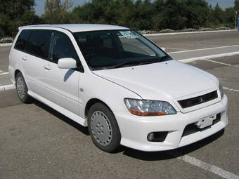 2001 Mitsubishi Lancer Cedia Wagon Photos