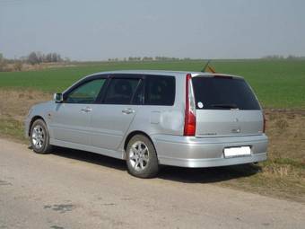 2001 Mitsubishi Lancer Cedia Wagon Pictures