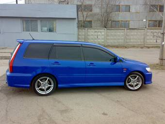 2001 Mitsubishi Lancer Cedia Wagon Photos