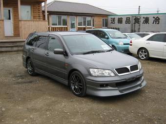 2001 Mitsubishi Lancer Cedia Wagon Photos