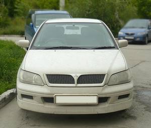 2001 Mitsubishi Lancer Cedia Wagon Images