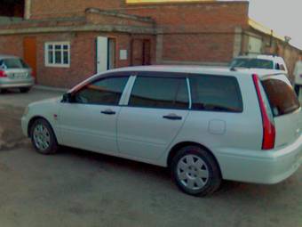 2001 Mitsubishi Lancer Cedia Wagon Photos