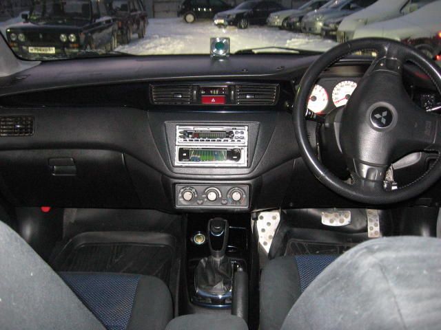 2002 Mitsubishi Lancer Cedia Wagon