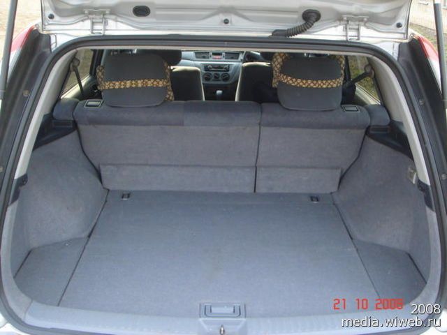 2002 Mitsubishi Lancer Cedia Wagon