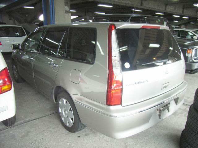 2002 Mitsubishi Lancer Cedia Wagon Images