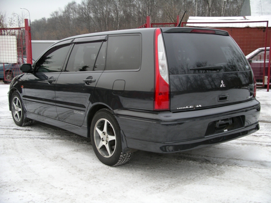 2002 Mitsubishi Lancer Cedia Wagon Pictures