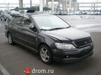 2002 Mitsubishi Lancer Cedia Wagon Photos