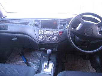 2002 Mitsubishi Lancer Cedia Wagon Photos
