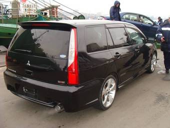 2002 Mitsubishi Lancer Cedia Wagon Photos