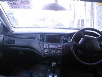 2002 Mitsubishi Lancer Cedia Wagon Photos