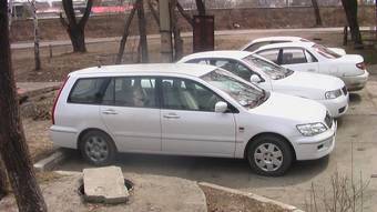 2002 Mitsubishi Lancer Cedia Wagon Pics