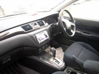 2002 Mitsubishi Lancer Cedia Wagon Photos