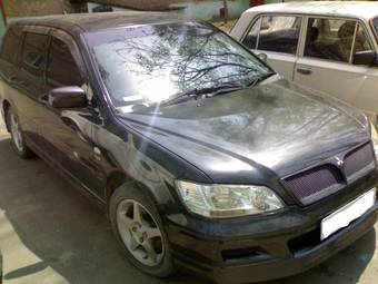 2002 Mitsubishi Lancer Cedia Wagon Photos