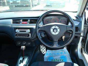 2002 Mitsubishi Lancer Cedia Wagon Images