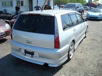 2002 Mitsubishi Lancer Cedia Wagon Photos