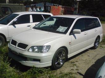 2002 Mitsubishi Lancer Cedia Wagon Photos