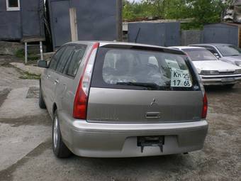 2002 Mitsubishi Lancer Cedia Wagon Photos