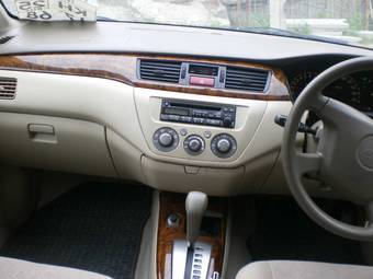 2002 Mitsubishi Lancer Cedia Wagon Pictures