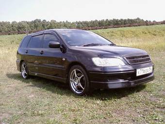 2002 Mitsubishi Lancer Cedia Wagon Photos