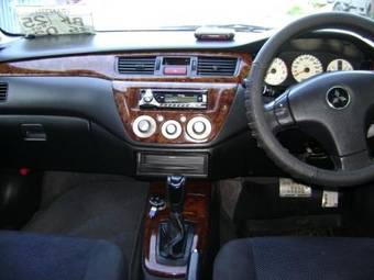 2002 Mitsubishi Lancer Cedia Wagon Photos