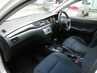 2002 Mitsubishi Lancer Cedia Wagon Photos